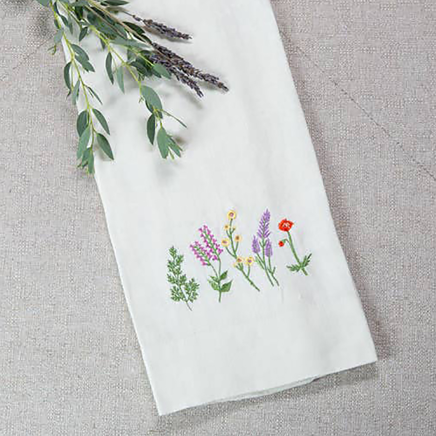 Crown Linen Designs Embroidered Wildflowers Cream Linen Kitchen or Bath  Hand Towel