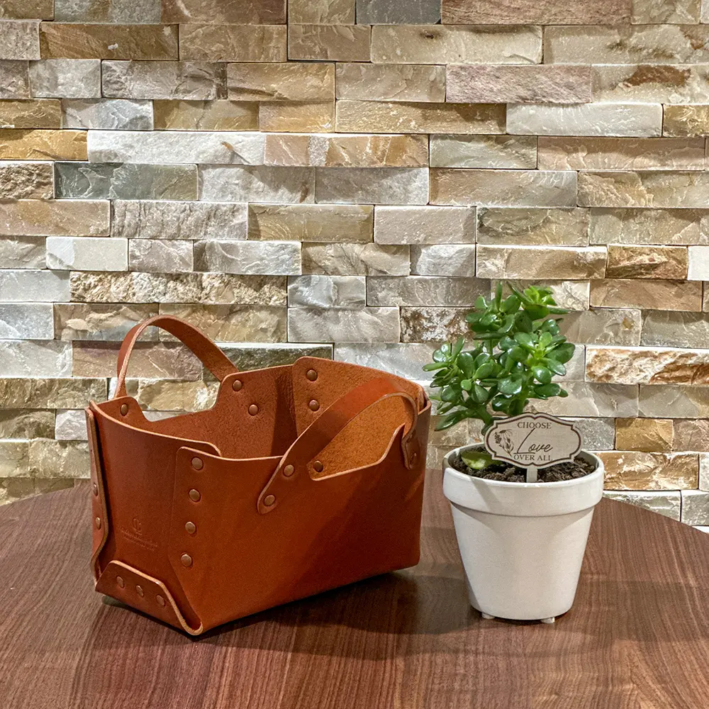 Chosen Leatherwork Premium English Bridle Leather Handled Basket in Chestnut - Image 9
